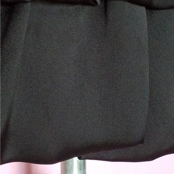 •HP• Tiered Mini Skirt - Picture 6 of 7